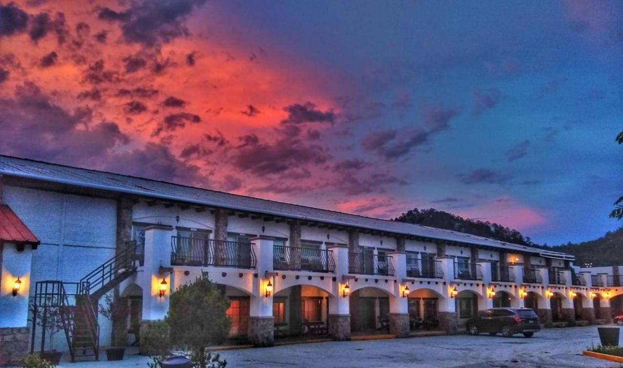 Hotel Quinta Mision Креэль Экстерьер фото